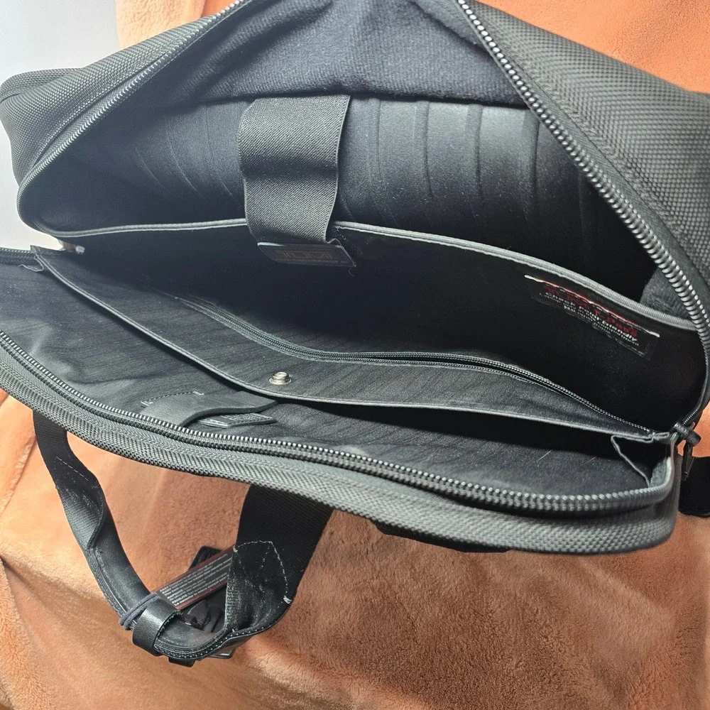 Tumi Alpha T Pass Expandable Laptop Briefcase Bag‎ Black Business Travel